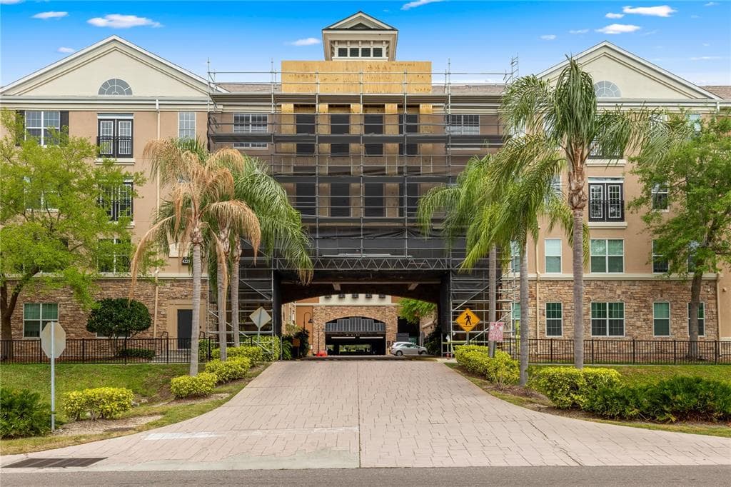 4221 W SPRUCE STREET UNIT 2209 TAMPA, FL 33607