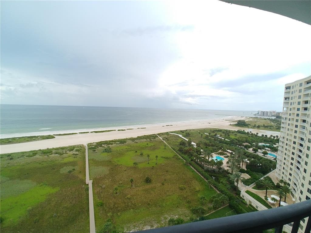 1230 GULF BOULEVARD UNIT 2004