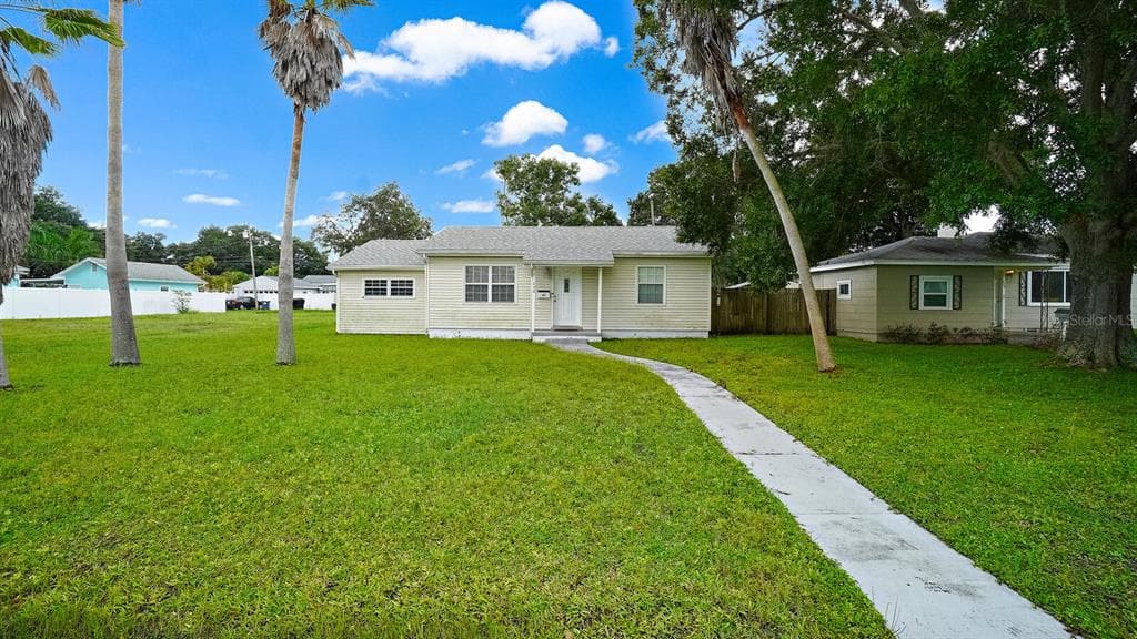 230 39TH AVENUE NE ST PETERSBURG, FL 33703