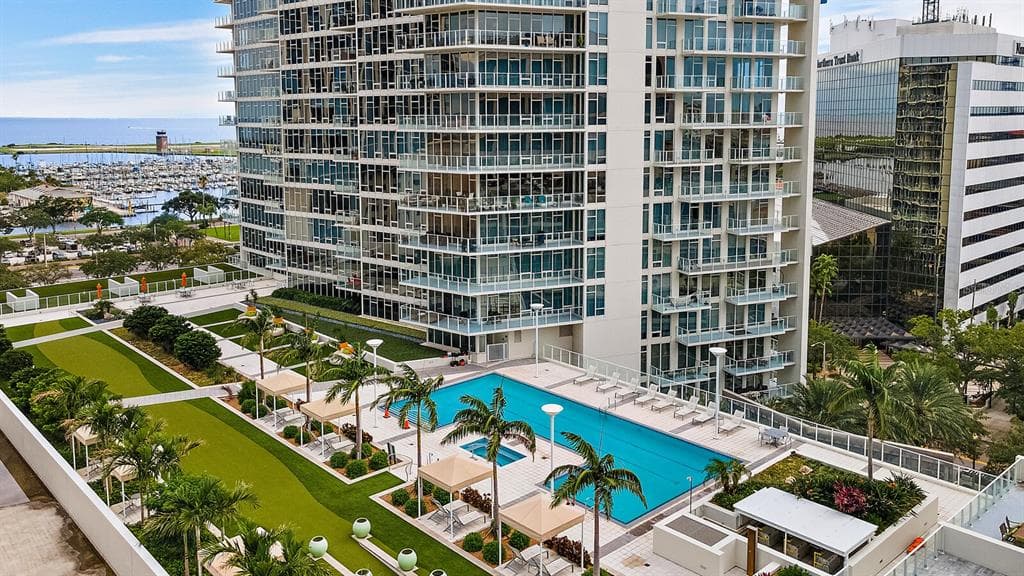 175 1ST STREET S UNIT 310 ST PETERSBURG, FL 33701