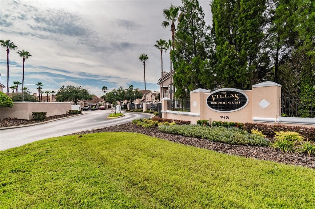 10416 VILLA VIEW CIRCLE TAMPA, FL 33647