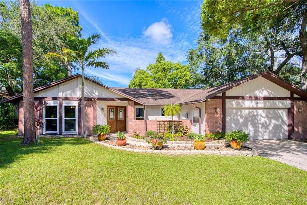 1900 BRAE MOOR DRIVE DUNEDIN, FL 34698