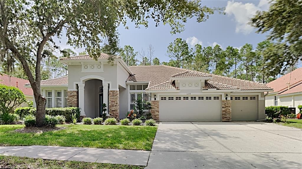 10228 ARBOR SIDE DRIVE TAMPA, FL 33647