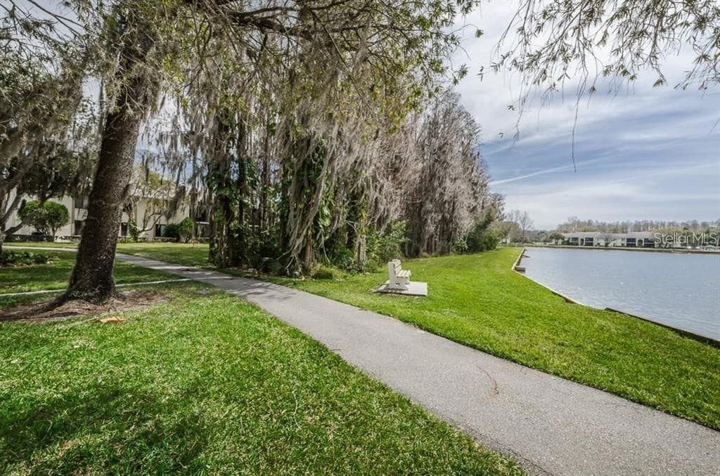 1441 PINE GLEN LANE UNIT G2 TARPON SPRINGS, FL 34688