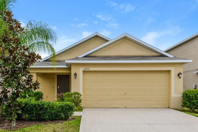 16712 SCENIC HILL WAY WIMAUMA, FL 33598