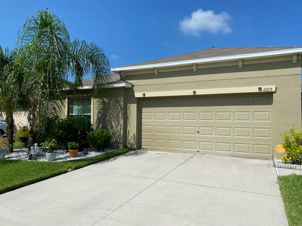 2215 4TH STREET SW RUSKIN, FL 33570