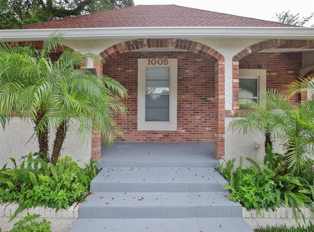 1005 E 25TH AVENUE TAMPA, FL 33605
