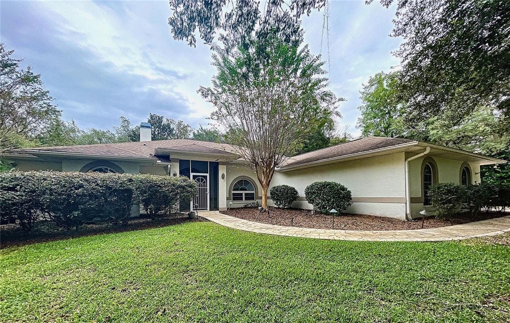 617 W CHASE STREET HERNANDO, FL 34442