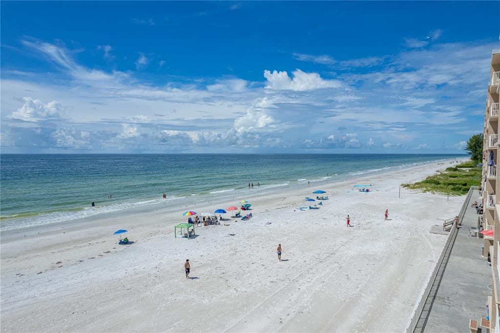 18650 GULF BOULEVARD UNIT 414