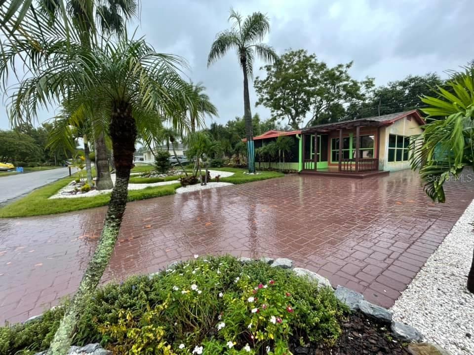 9530 56TH STREET N PINELLAS PARK, FL 33782