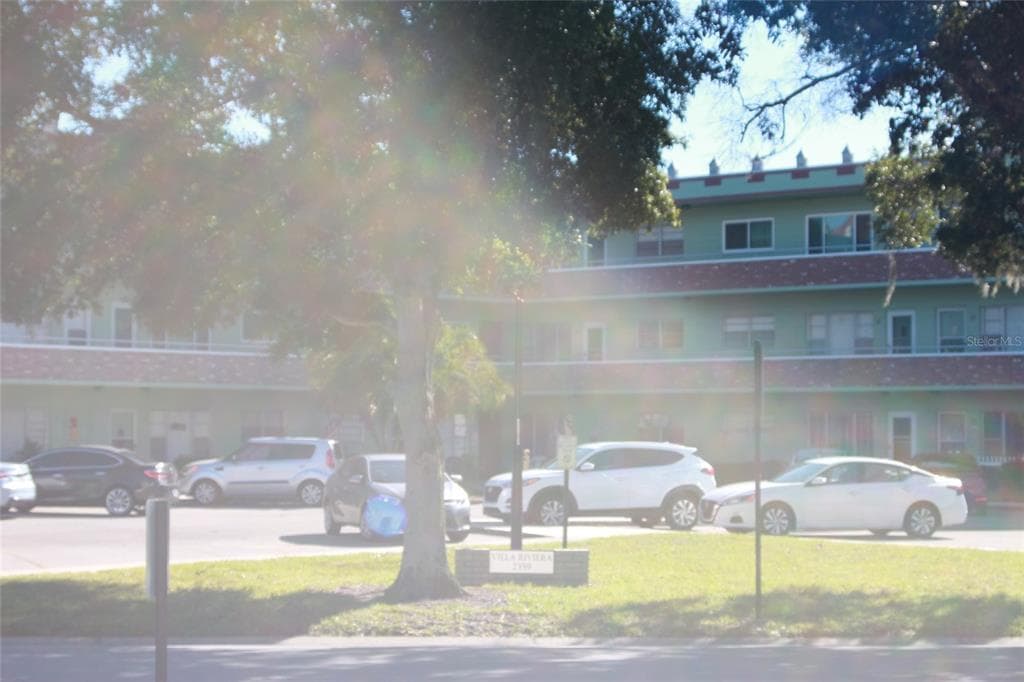 2359 FINLANDIA LANE UNIT 65 CLEARWATER, FL 33763