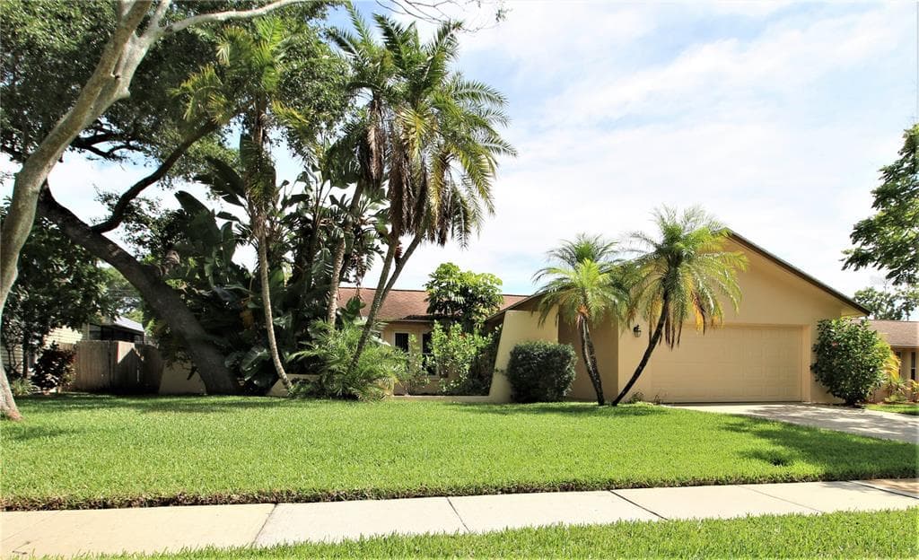 3082 CASCADE DRIVE CLEARWATER, FL 33761