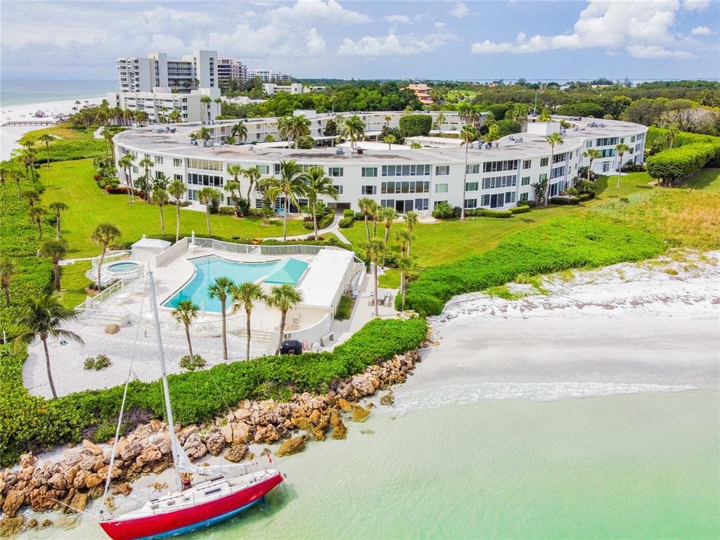 100 SANDS POINT ROAD UNIT 205 LONGBOAT KEY, FL 34228