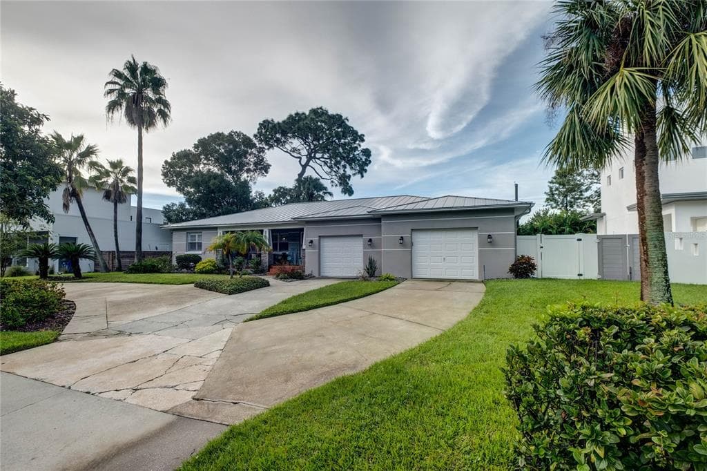 3412 W EL PRADO BOULEVARD TAMPA, FL 33629