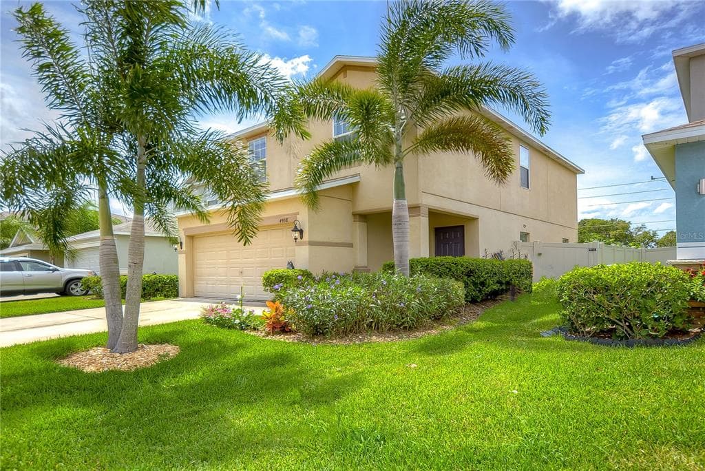 4938 REFLECTING POND CIRCLE WIMAUMA, FL 33598