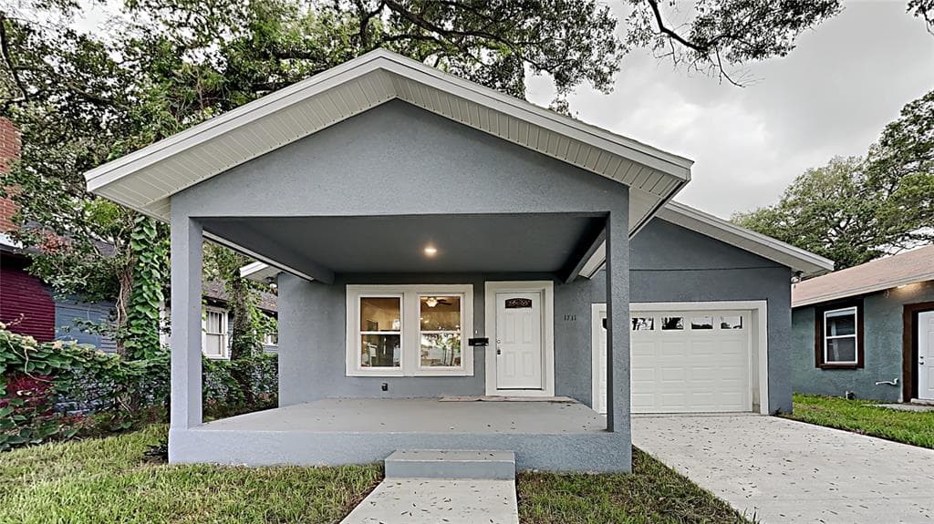 1711 12TH STREET S ST PETERSBURG, FL 33705