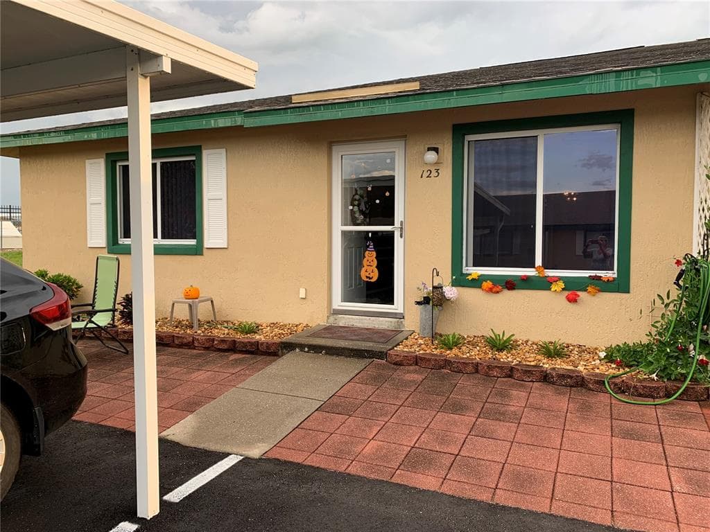 123 WINTER RIDGE DRIVE UNIT 123 WINTER HAVEN, FL 33881