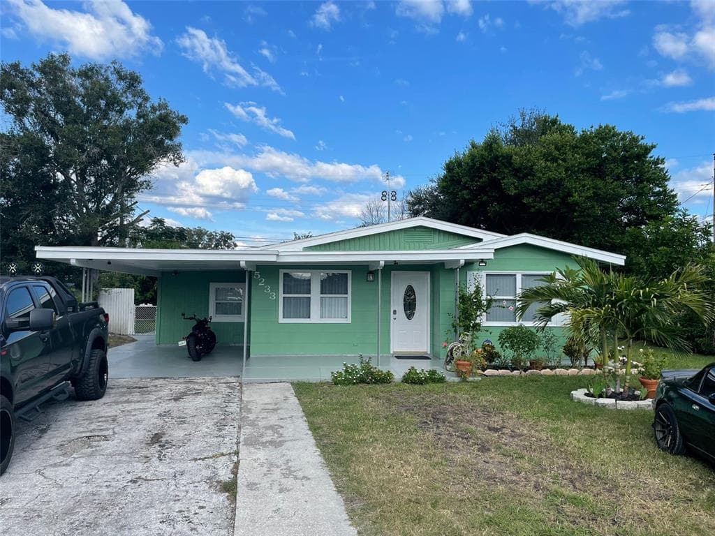 5233 JASMINE CIRCLE N ST PETERSBURG, FL 33714