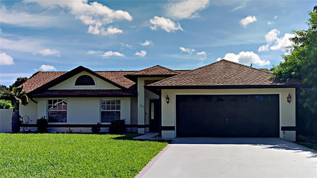 2861 SUNSET BEACH DRIVE VENICE, FL 34293