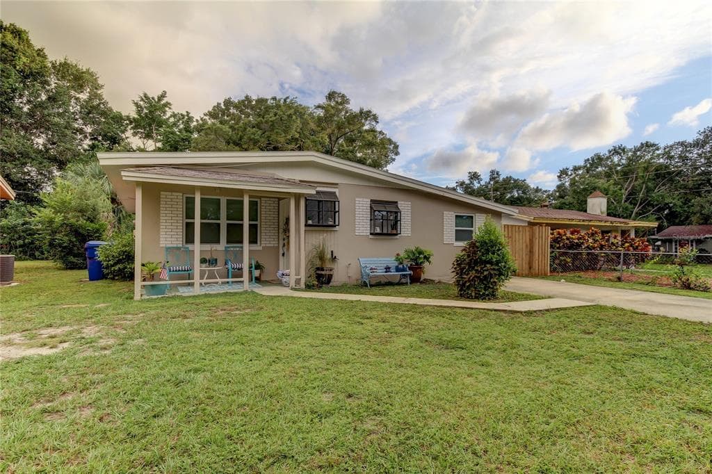 921 14TH AVENUE NW LARGO, FL 33770