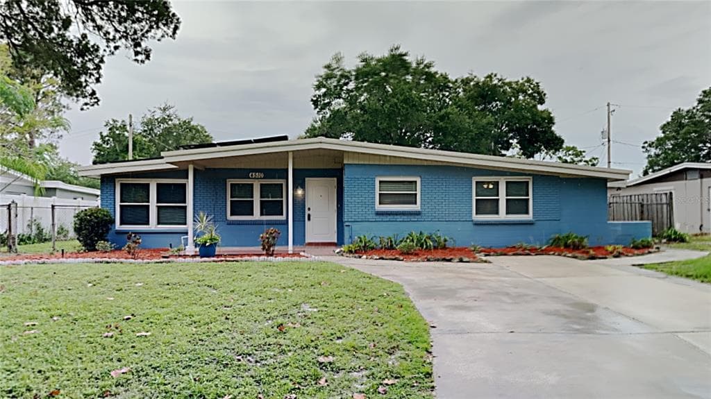 4510 N JAMAICA STREET TAMPA, FL 33614