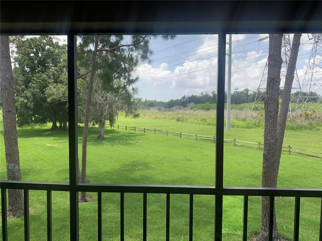 142 CYPRESS LANE UNIT 1 OLDSMAR, FL 34677