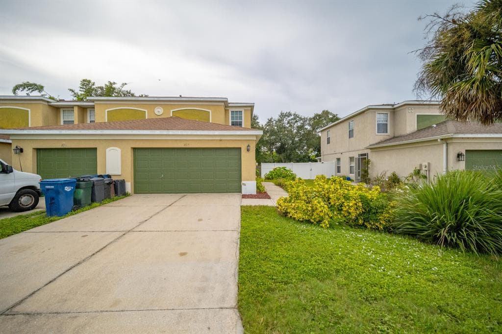 2315 28TH AVENUE E PALMETTO, FL 34221