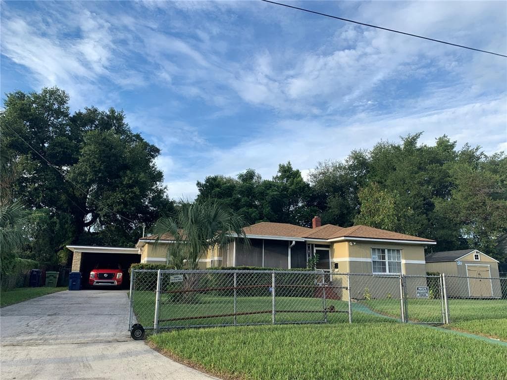 906 E 24TH AVENUE TAMPA, FL 33605