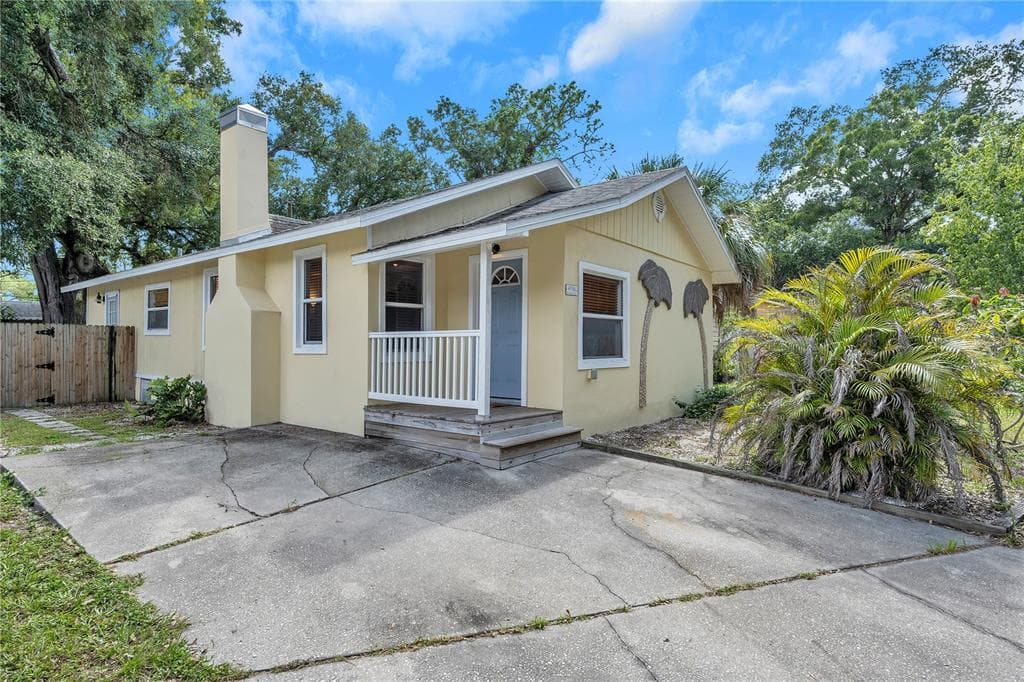 4936 ROSEDALE PLACE N ST PETERSBURG, FL 33714