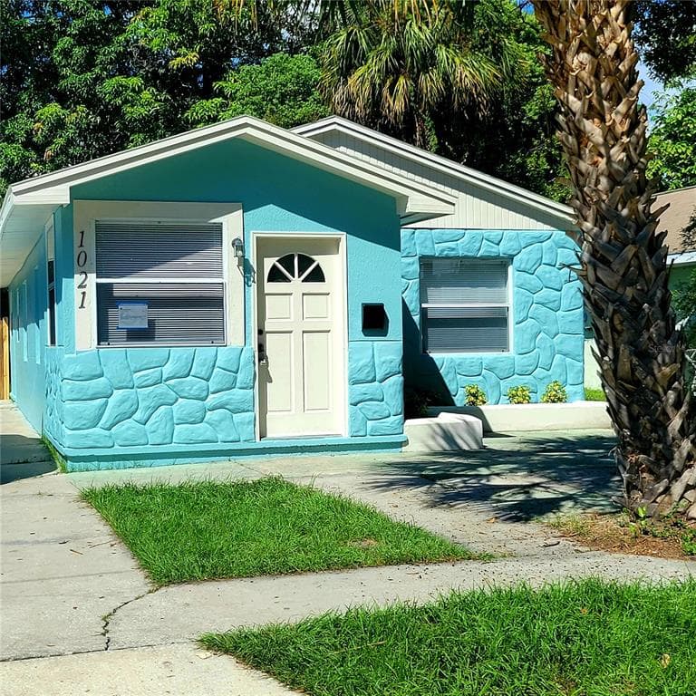 1021 QUEEN STREET S ST PETERSBURG, FL 33712