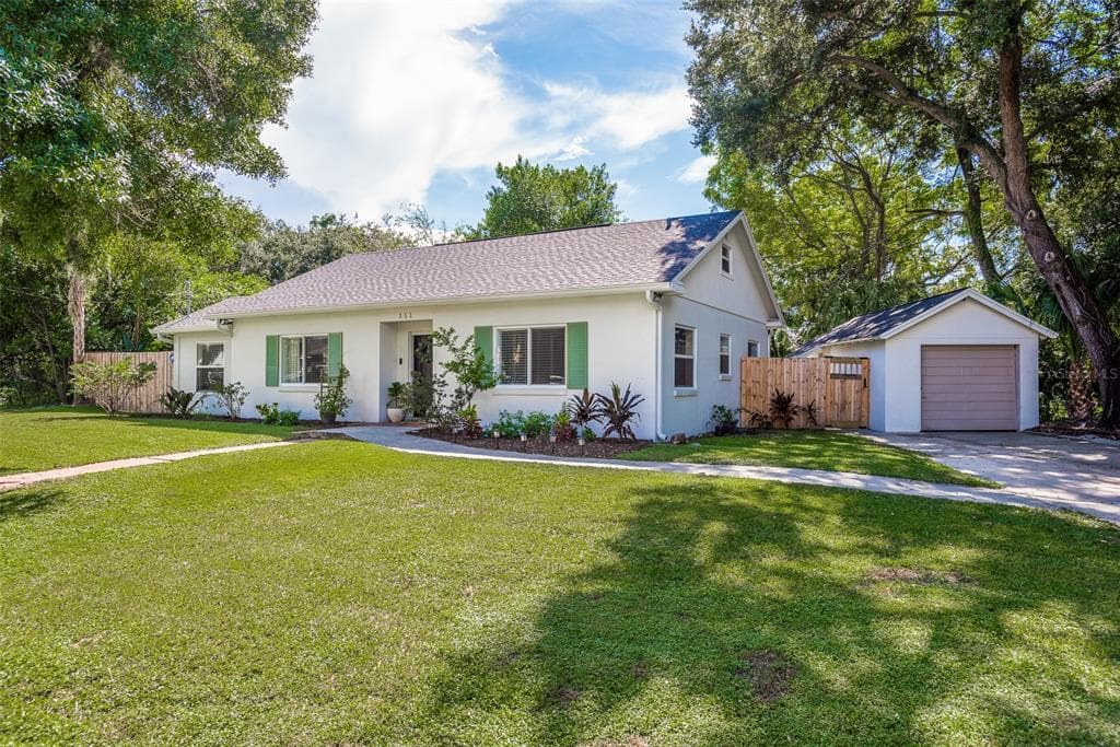 111 S TAMPANIA AVENUE TAMPA, FL 33609