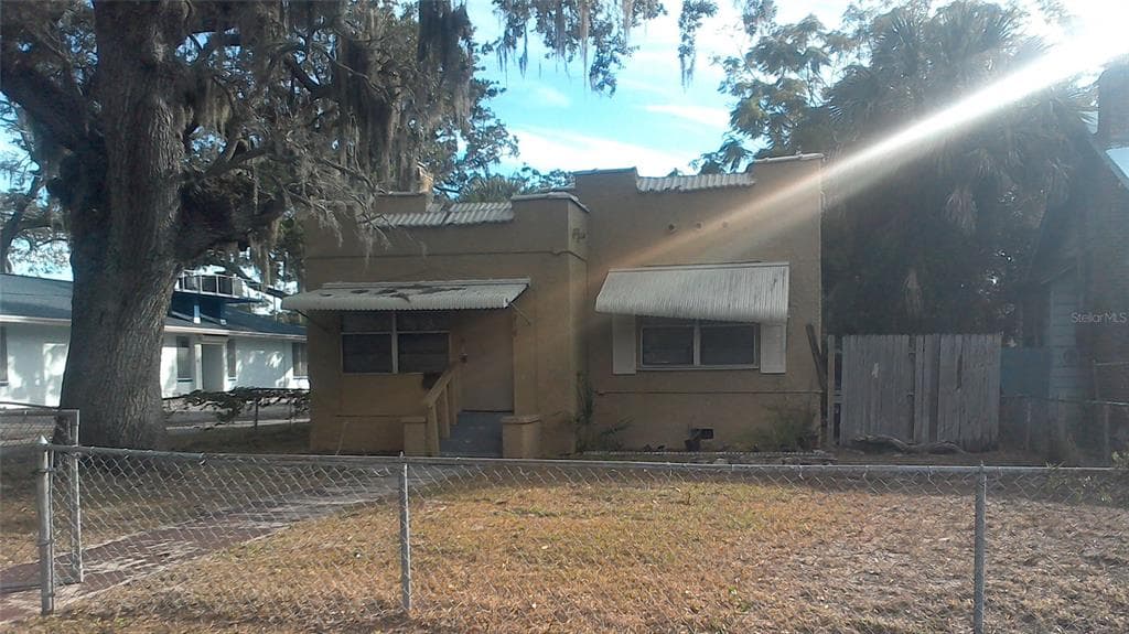 2216 26TH STREET S ST PETERSBURG, FL 33712
