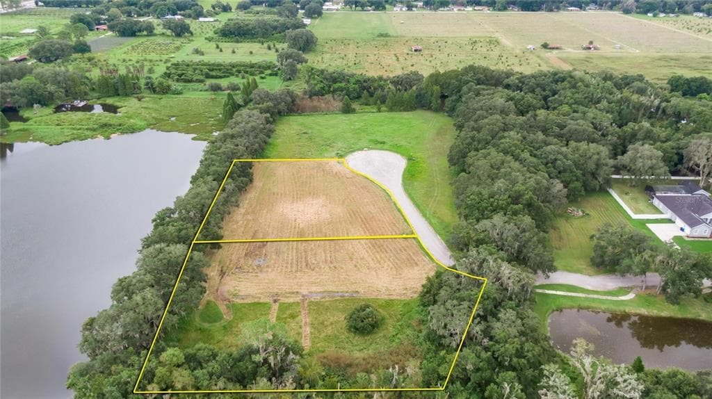 2827 MYSTIC OAKS DR PLANT CITY, FL 33563