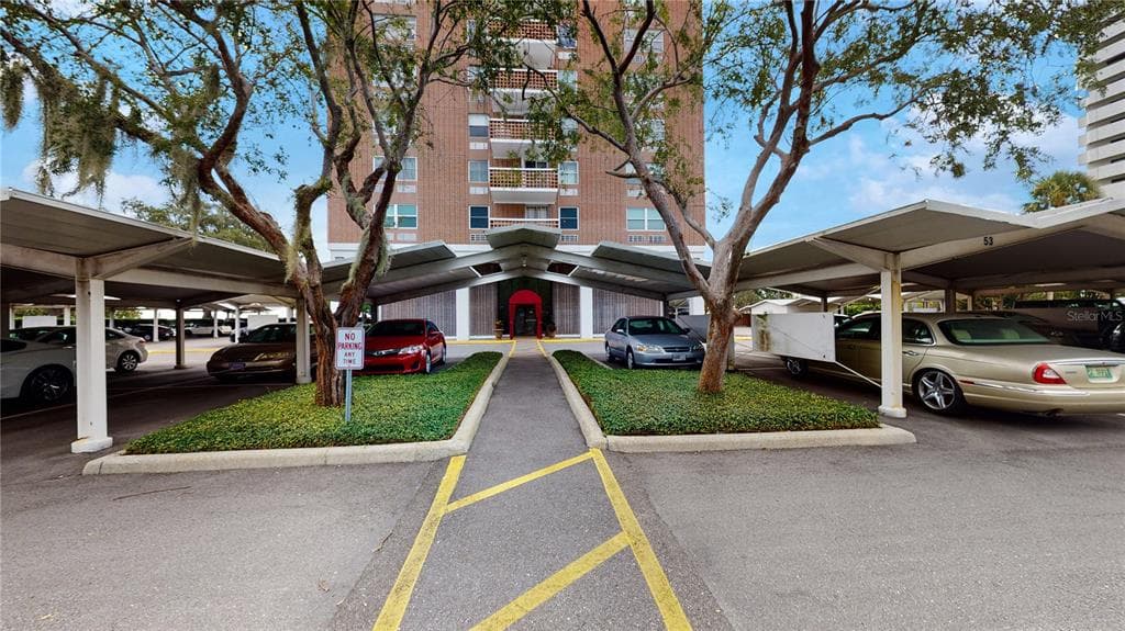 4015 BAYSHORE BOULEVARD UNIT 6D TAMPA, FL 33611