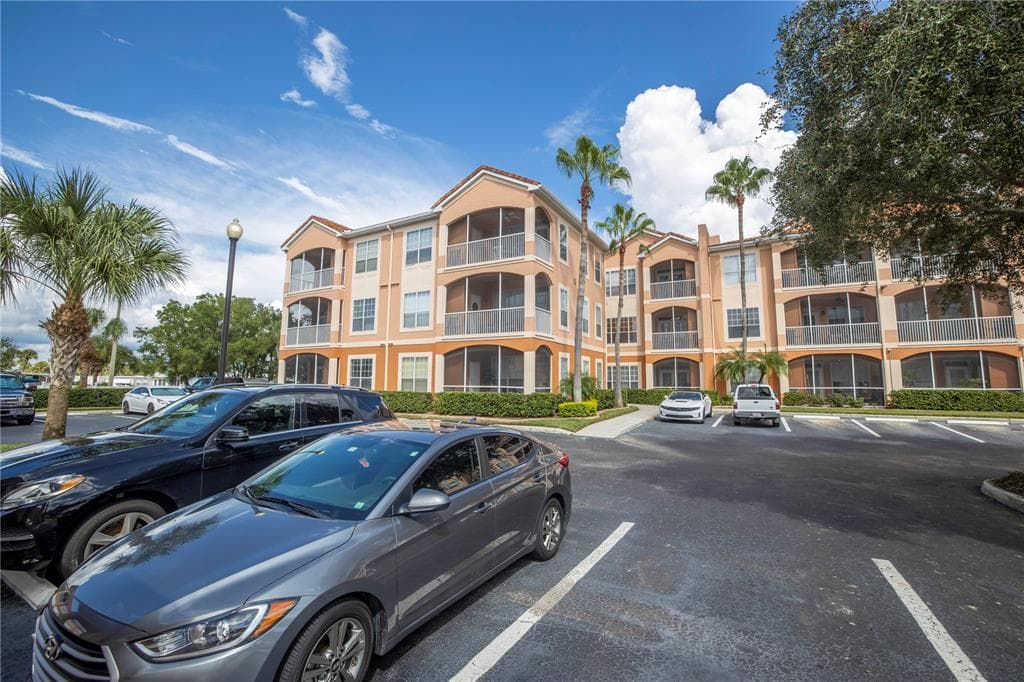 5000 CULBREATH KEY WAY UNIT 1202