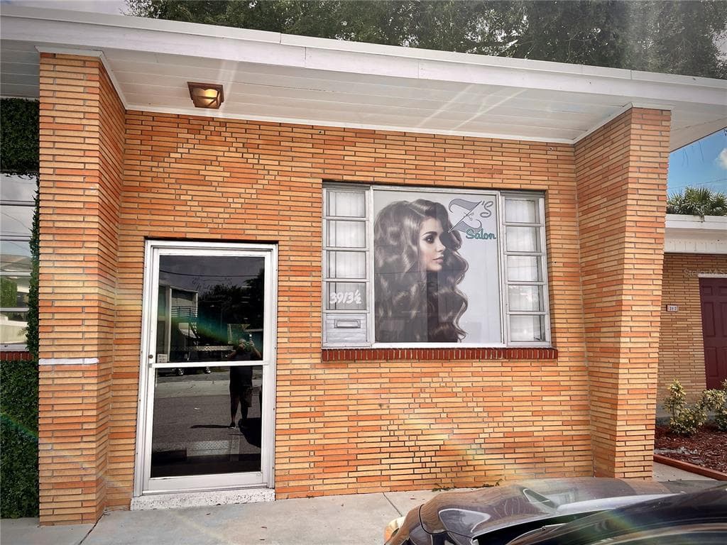 3913 N TAMPA STREET UNIT 3913.5 TAMPA, FL 33603