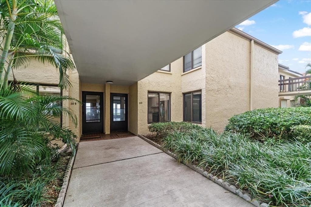 6158 PALMA DEL MAR BOULEVARD S UNIT 110 ST PETERSBURG, FL 33715
