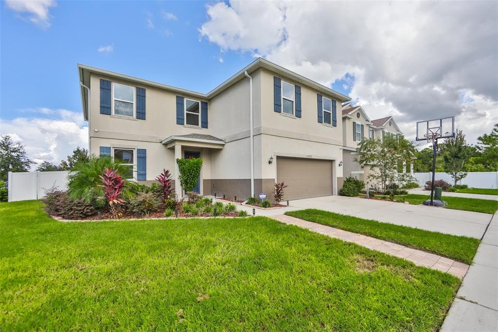 10702 ALDO MORO DRIVE WIMAUMA, FL 33598