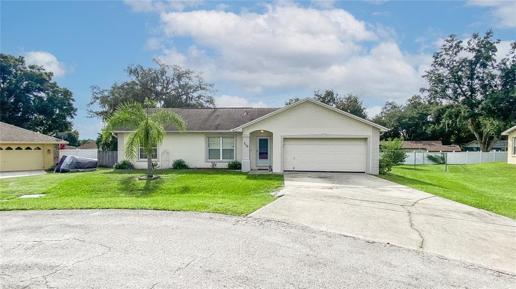 7116 SCENIC PLACE LAKELAND, FL 33810