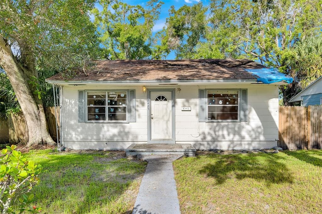 2425 10TH STREET S ST PETERSBURG, FL 33705