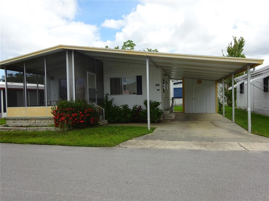 5270 POINCIANA CIRCLE NEW PORT RICHEY, FL 34653