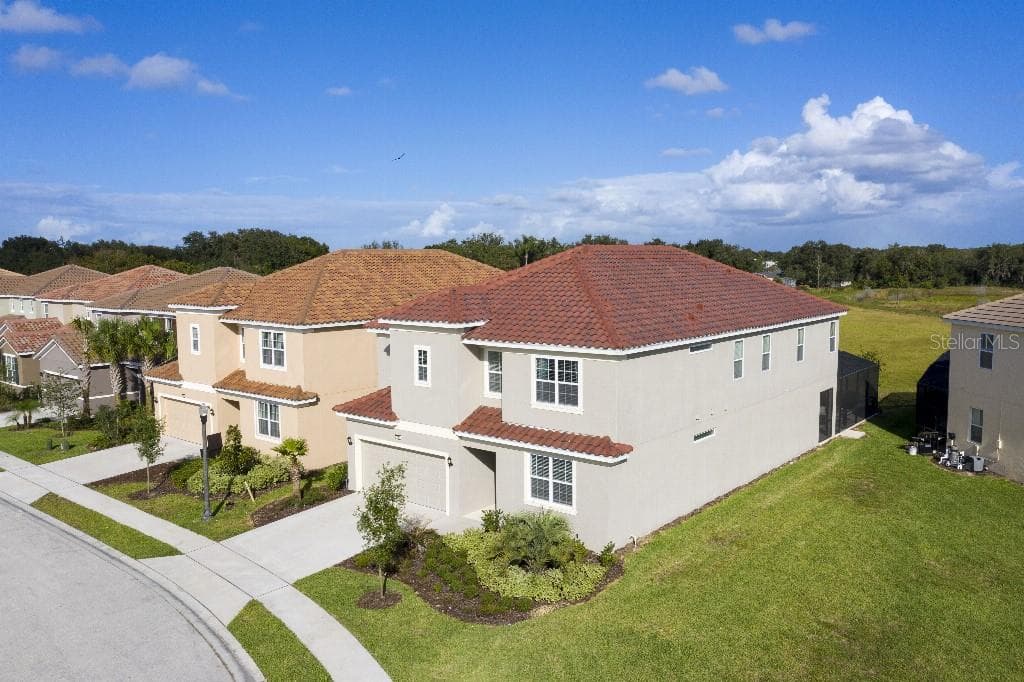 5304 OAKBOURNE AVENUE DAVENPORT, FL 33837