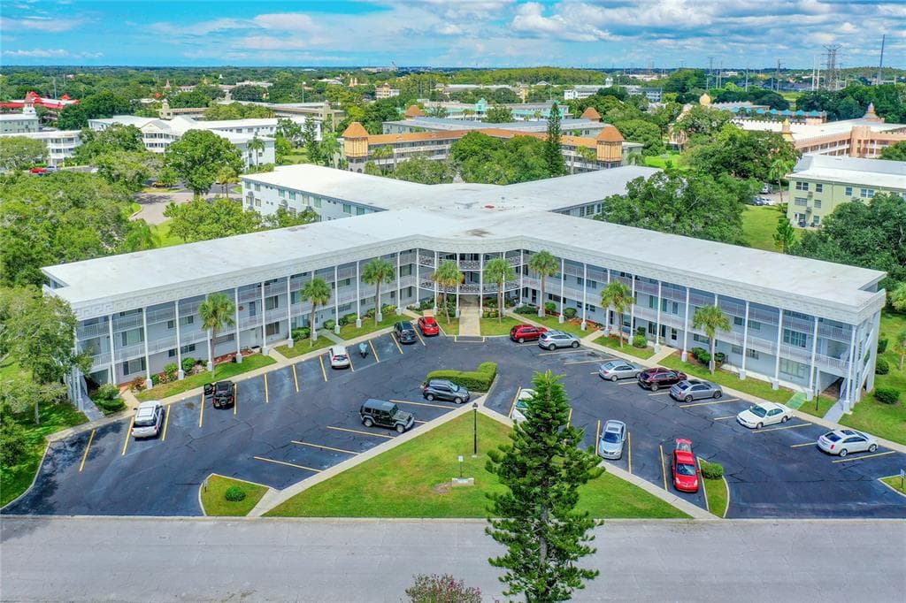 2450 CANADIAN WAY UNIT 36 CLEARWATER, FL 33763