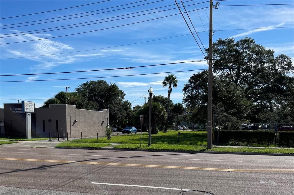 1020 4TH STREET S ST PETERSBURG, FL 33701