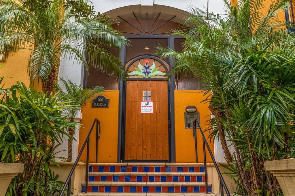 100 4TH AVENUE S UNIT 313 ST PETERSBURG, FL 33701