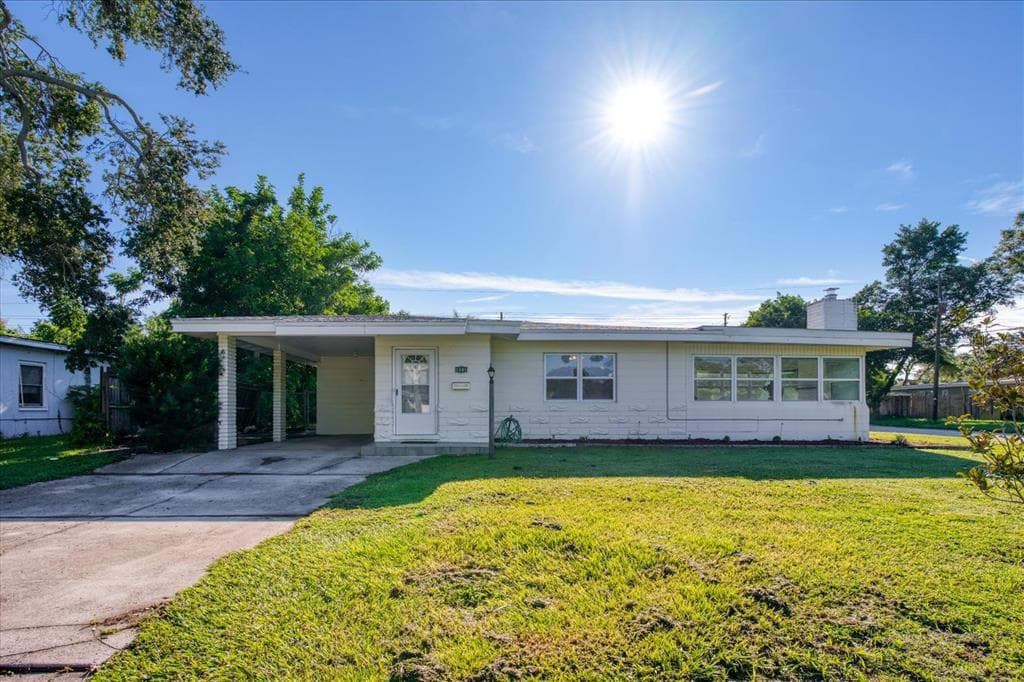 1301 FARRAGUT DRIVE N ST PETERSBURG, FL 33710