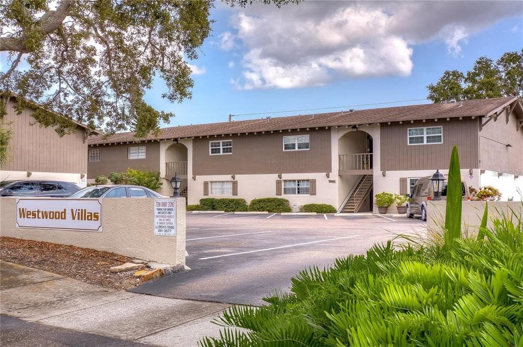 6026 1ST AVENUE S UNIT 3 ST PETERSBURG, FL 33707