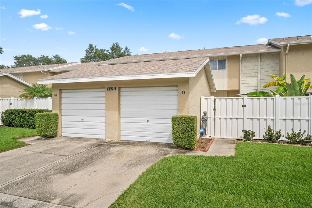 6257 CAPE HATTERAS WAY NE UNIT 6 ST PETERSBURG, FL 33702