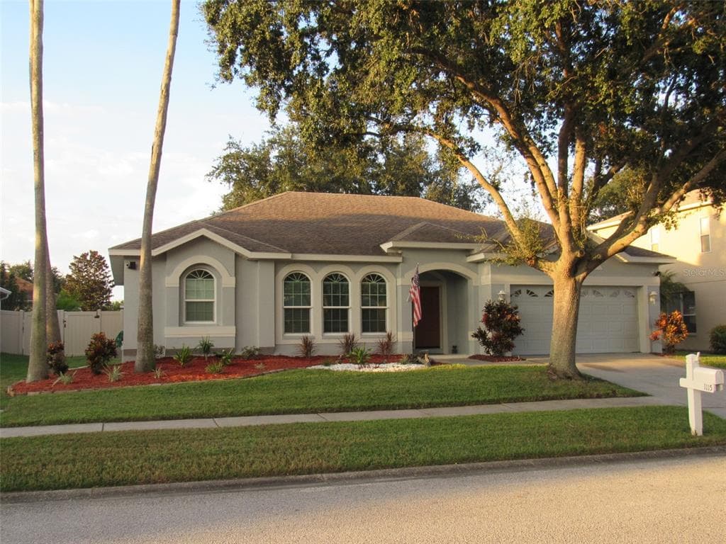 1115 BLACKRUSH DRIVE TARPON SPRINGS, FL 34689