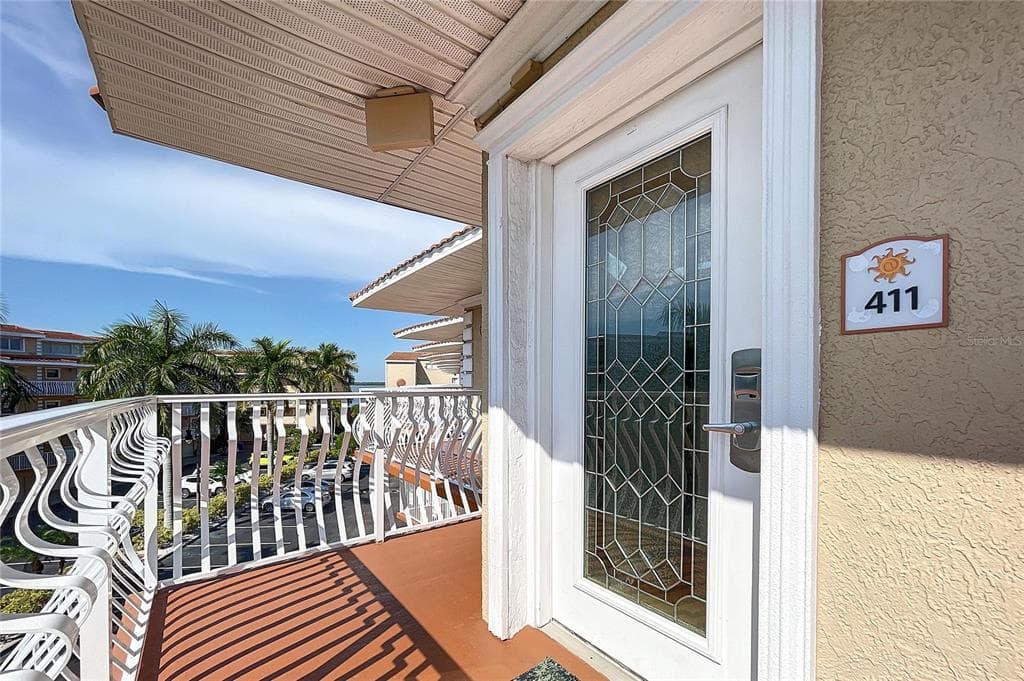 1420 BAYSHORE BLVD UNIT 411 DUNEDIN, FL 34698